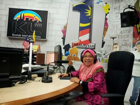 Semasa 'on-air' di KL FM...