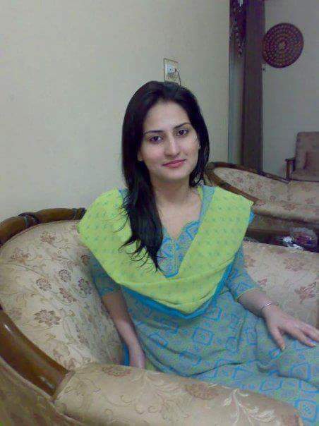 452px x 604px - A 2 Z Girls Chating: Samreen Saba Chakwal Mobile Number | A2ZChating