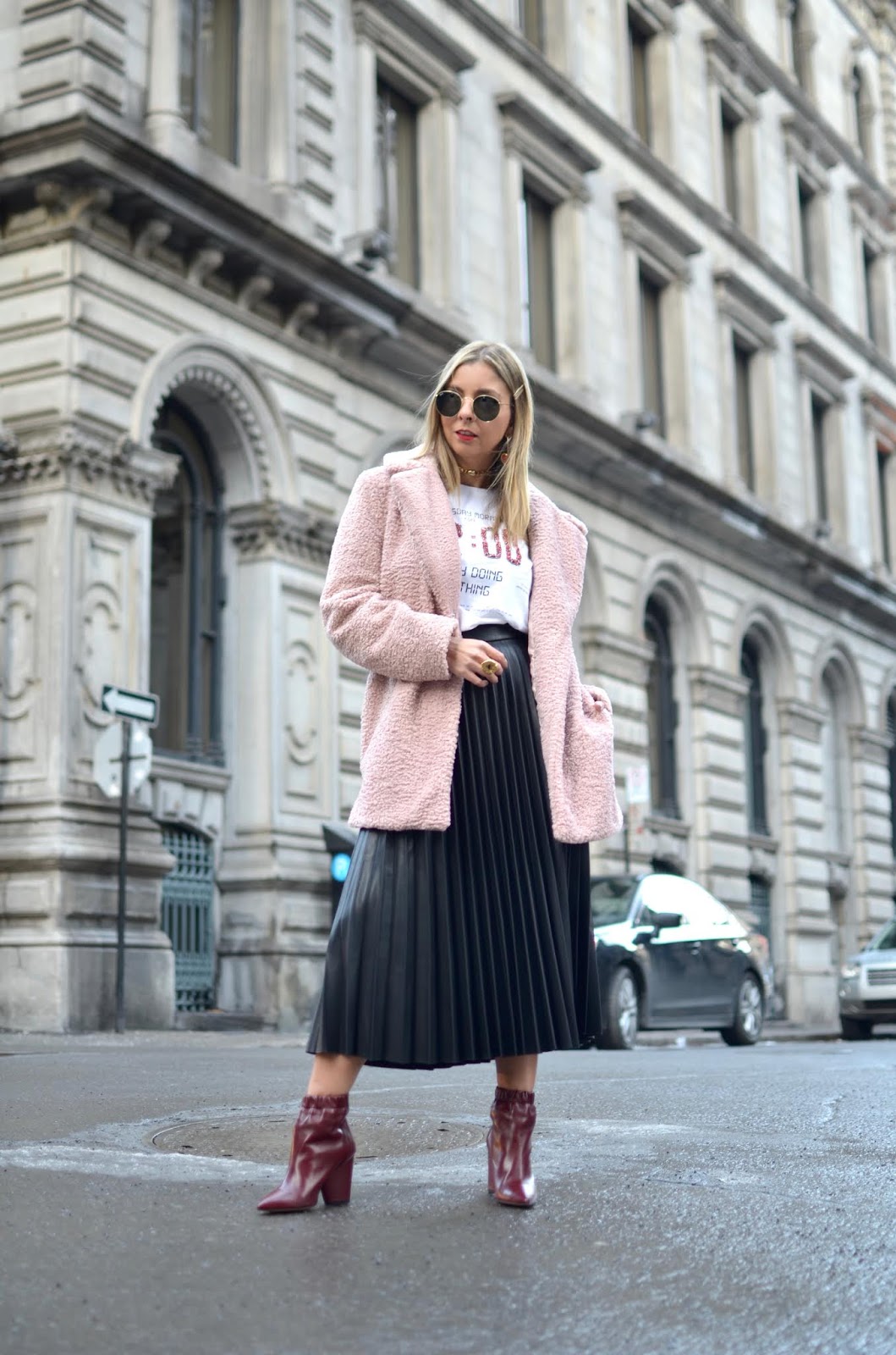 how to wear burgundy booties