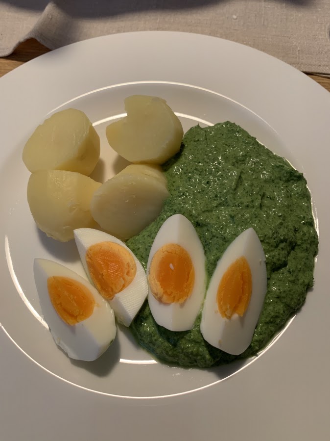 Onlineoma: Grüne Soße - mit Eiern