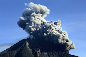 Gunung Sinabung Erupsi, Luncurkan Awan Panas Sejauh 2,5 KM