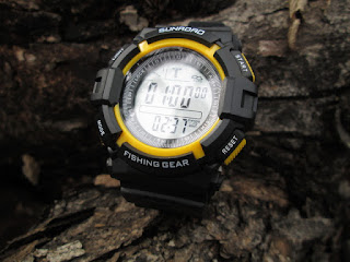 Outdoor Watch Sunroad FR17A Digital 3ATM Waterproof Fishing Barometer Altimeter Thermometer