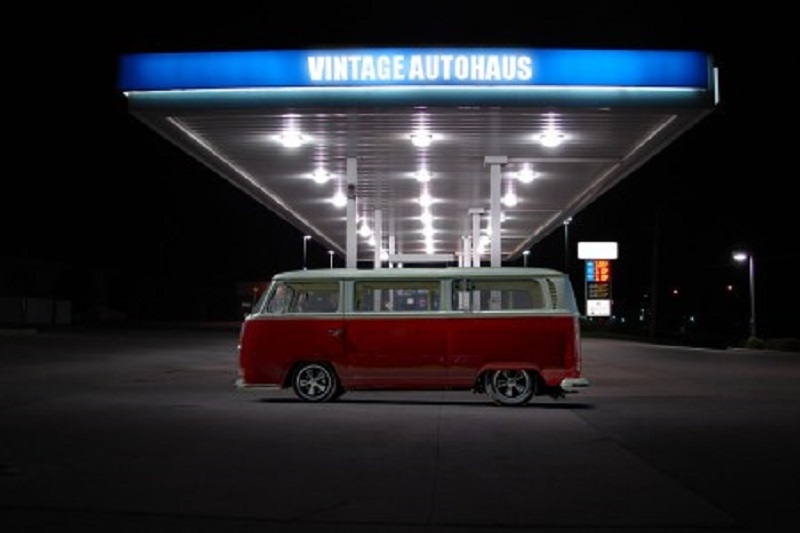 Vintage Autohaus New