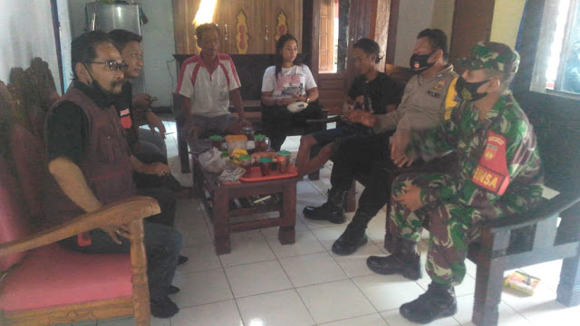 Masyarakat Diminta Budayakan Gotong Royong Saat Pandemi Masyarakat Diminta Budayakan Gotong Royong Saat Pandemi