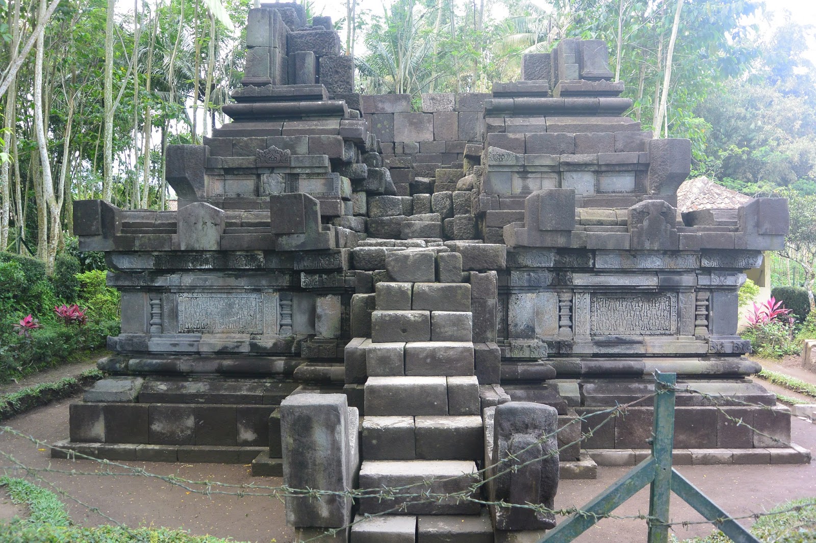Candi Asu, Dari Monumen Peringatan, Tempat Istirahat, Hingga Pemujaan