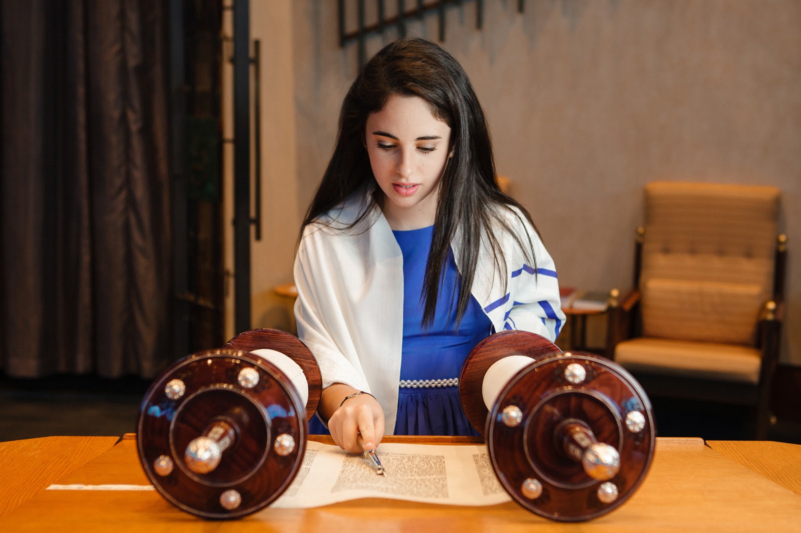 The Bat Mitzvah Ceremony and Celebration Bar/bat Mitzvah Photographer