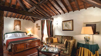 Stay at Spaltenna Castle near Gaiole in Chianti