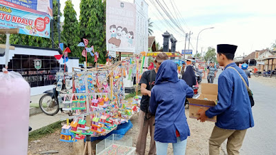 Alumni Mts Ma'arif NU Pituruh Tahun 2018, Adakan Bagi-bagi Takjil dan Buka Puasa Bersama