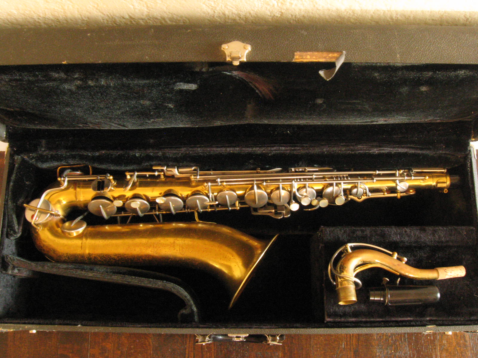 Abracadabra's Musical Instrument Repair Buescher Aristocrat tenor sax