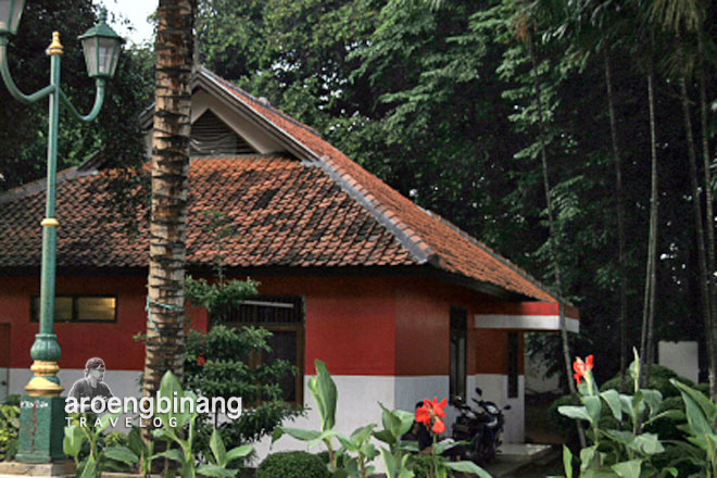rumah jaga monumen soekarno-hatta menteng jakarta
