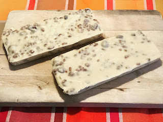 Turrón De Chocolate Blanco Con Arándanos Y Avellanas (thermomix)
