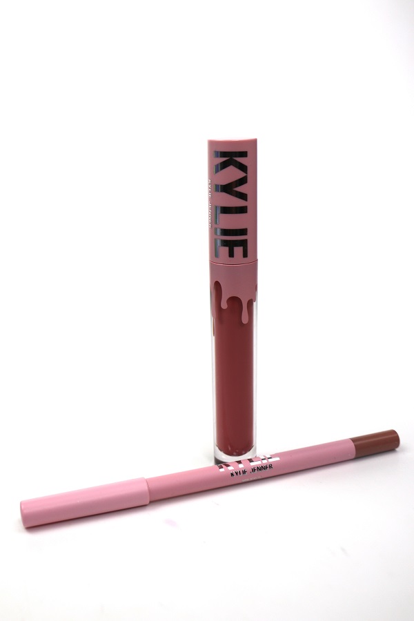 Glam & Shine Beautyblog Kylie Jenner Liquid Lipstick Kit 808 One Wish