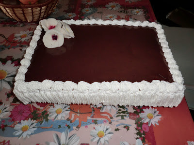 Tort cu glazura de ciocolata si crema de zmeura/ Cake with raspberry cream