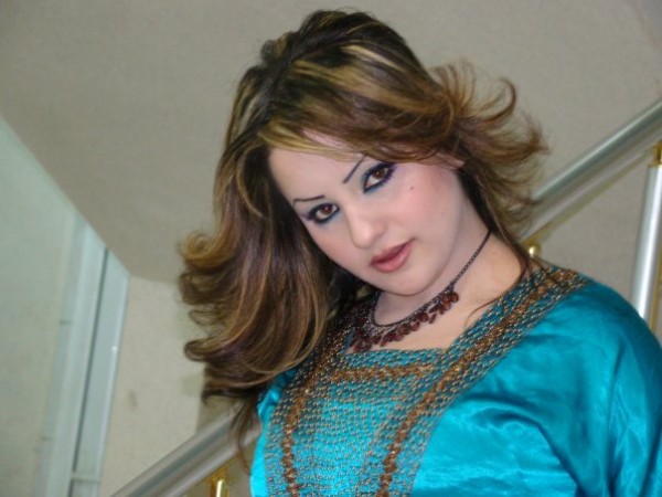 Iraqi Poetess Shahad Al Shammari ~ hot-hollywood-bollywood
