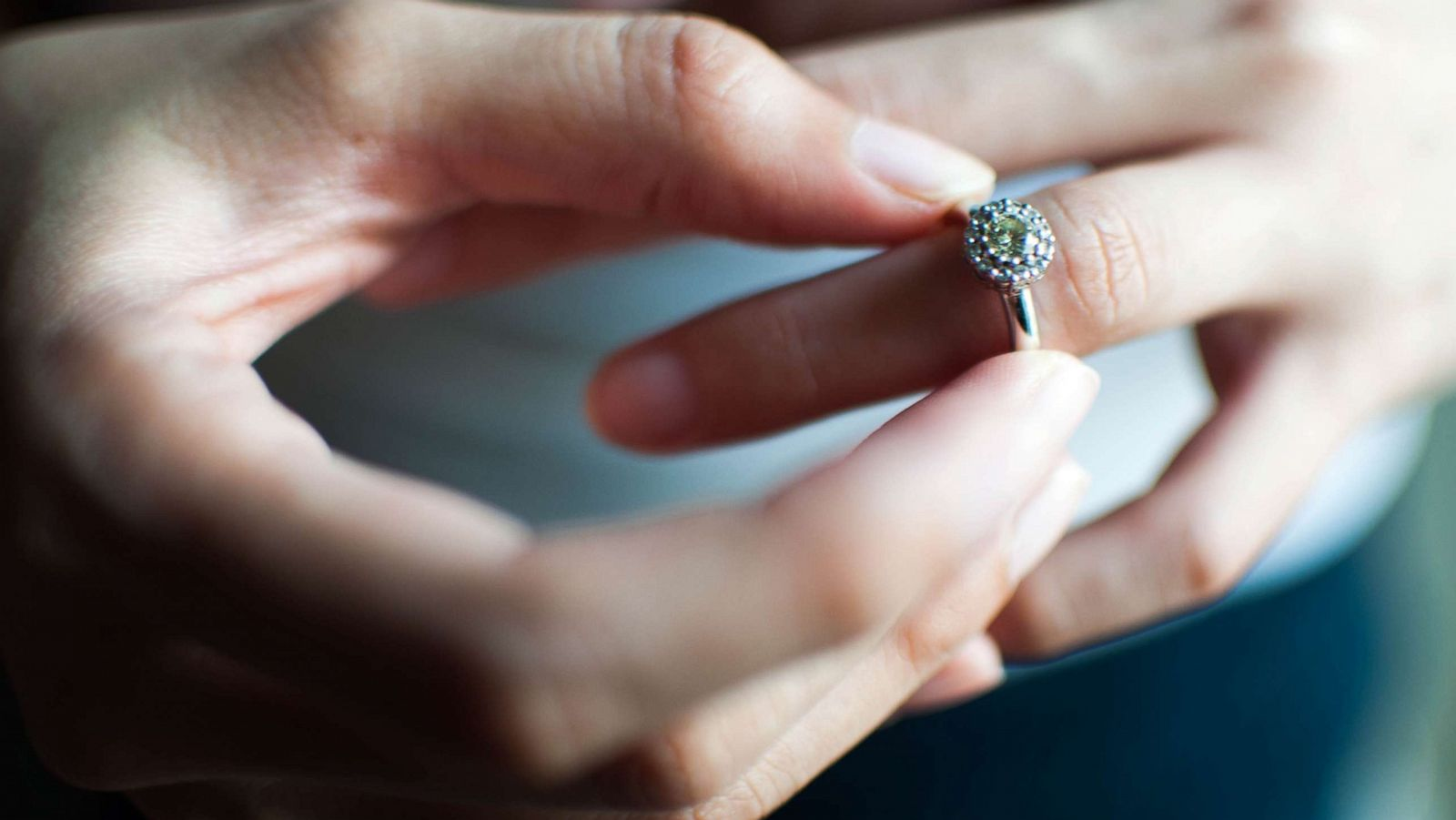 The Impact Of Hand Sanitizers On Jewellery