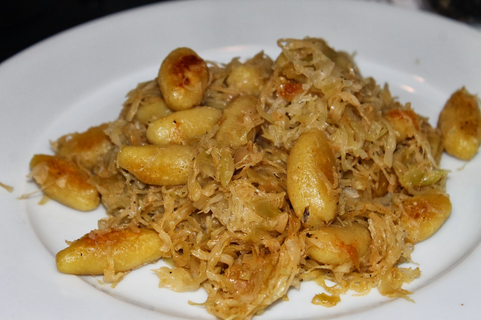 Frau Saltimbocca-Lüdenscheidt: Fingernudeln mit Kraut