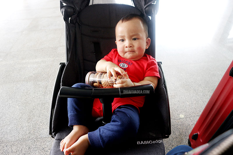 Tips Bawa Baby Naik Kapal Terbang Tanpa Nangis 3