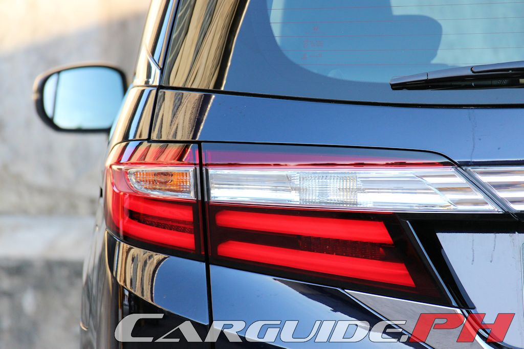 Review 2015 Honda Odyssey EXV Navi CarGuide.PH Philippine Car