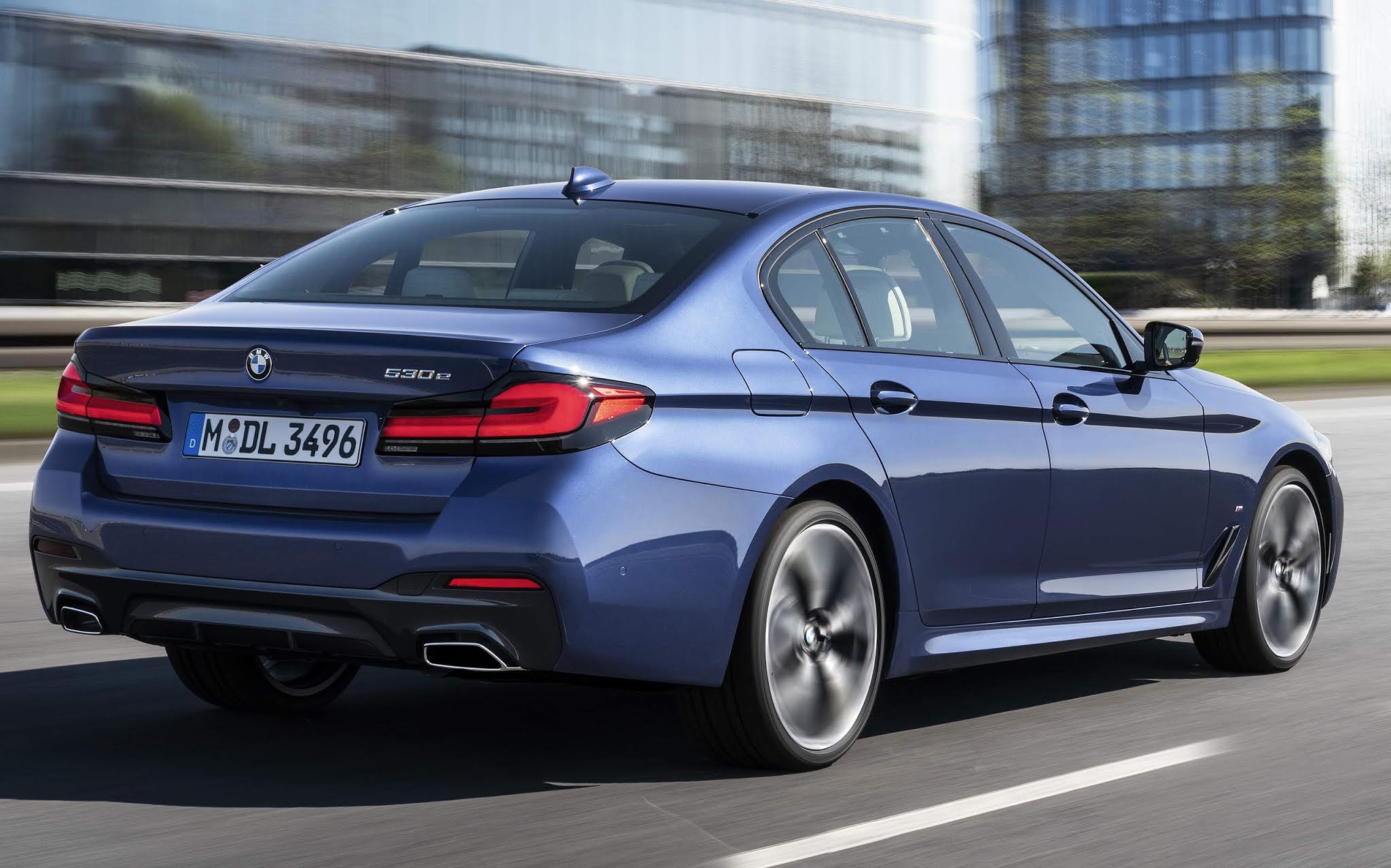 BMW 530e híbrido plugin chega ao Brasil preço R 384.950
