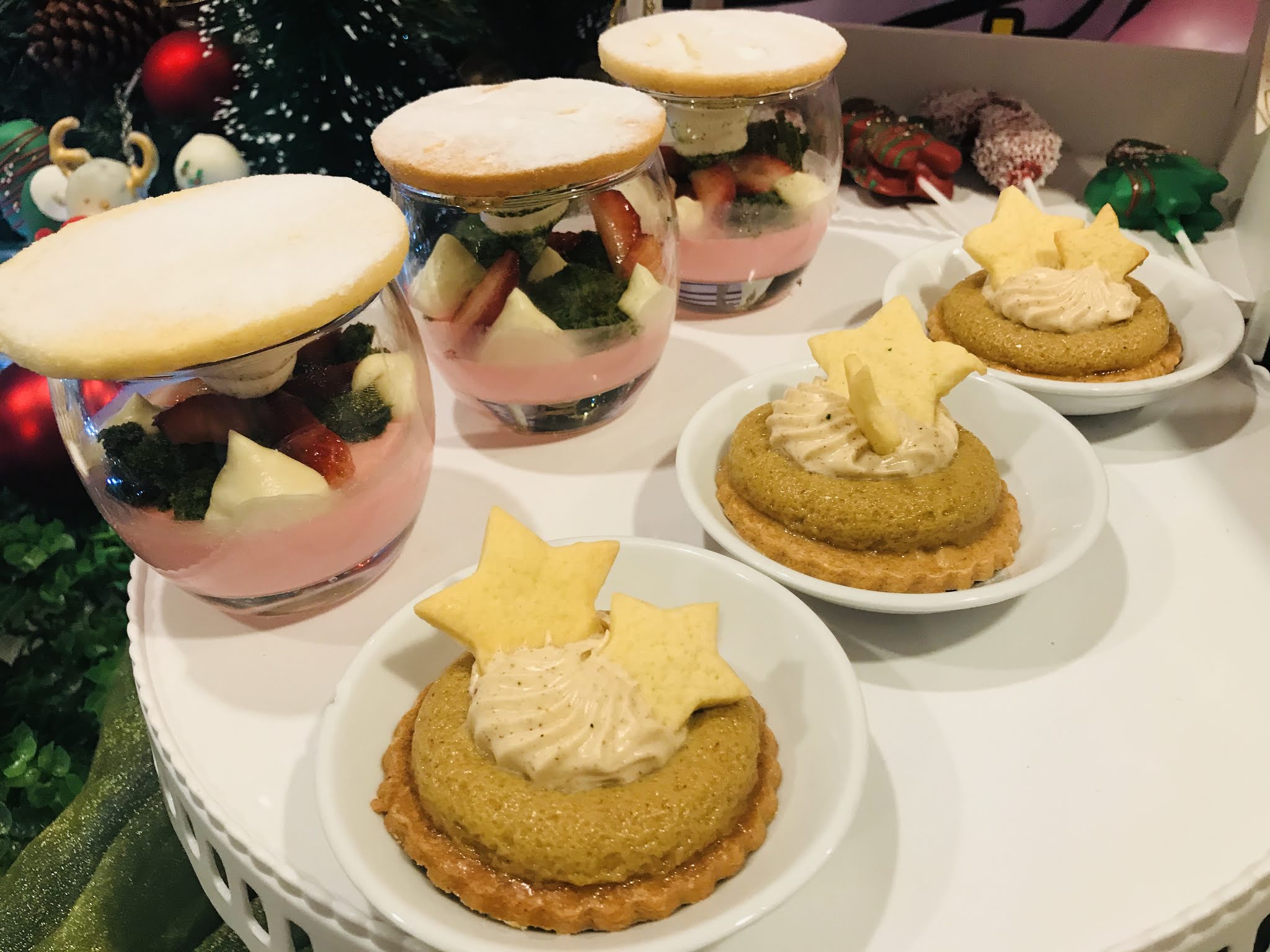 "Have A Sweet Christmas" by Celebrity Baker Raymond Tan at Promenade Cafe, Promenade Kota Kinabalu "Have A Sweet Christmas" by Celebrity Baker Raymond Tan at Promenade Cafe, Promenade Kota Kinabalu