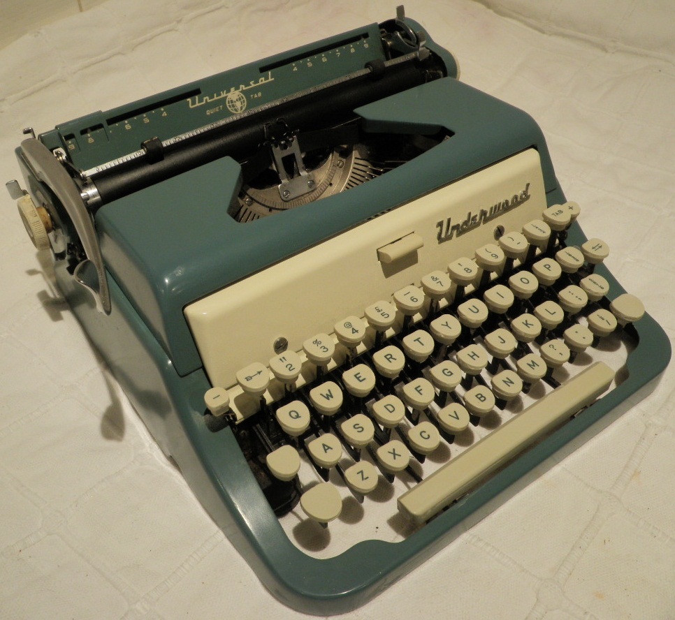 GOLDEN TOUCH Underwood universal typewriter Portable Manual Typewriter