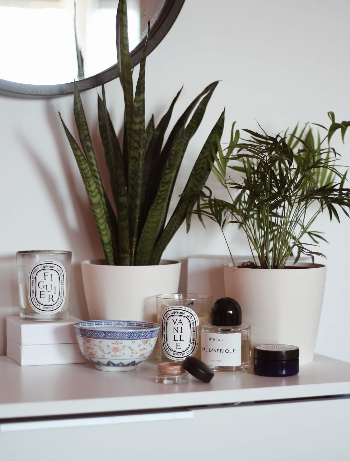 Using MAC's paint pots as concealer? BEAUTY FINE PRINT