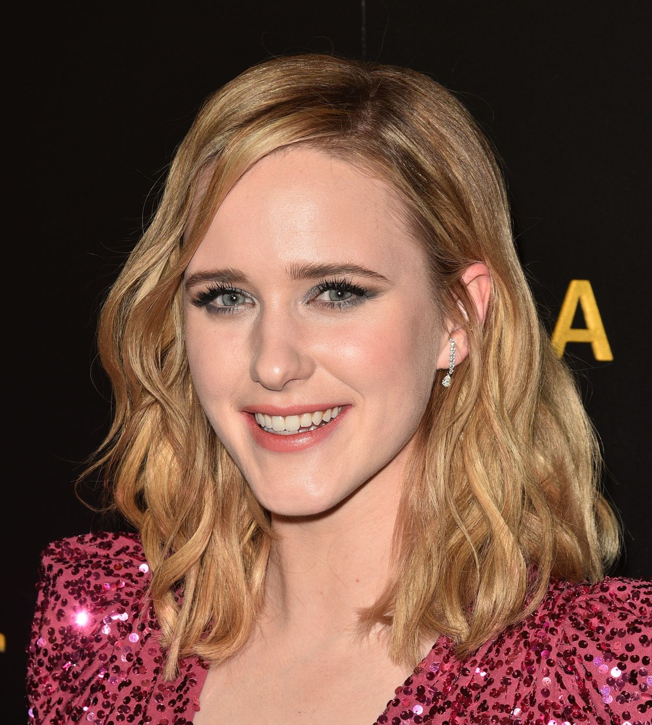 Rachel Brosnahan – Amazon Studios 2020 Golden Globe After Party | RitzyStar