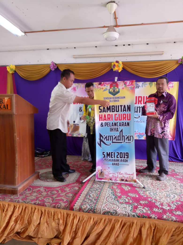 Harvesting Pine Pollen How Why And Here We Are Crafts Pollen