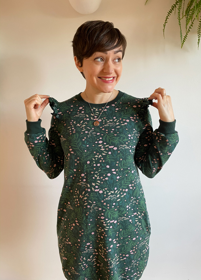 How to Make Shoulder Ruffles with Lettuce Edge Hem (Free Pattern!) - Tilly and the Buttons