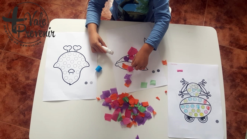 decorar con papeles de seda