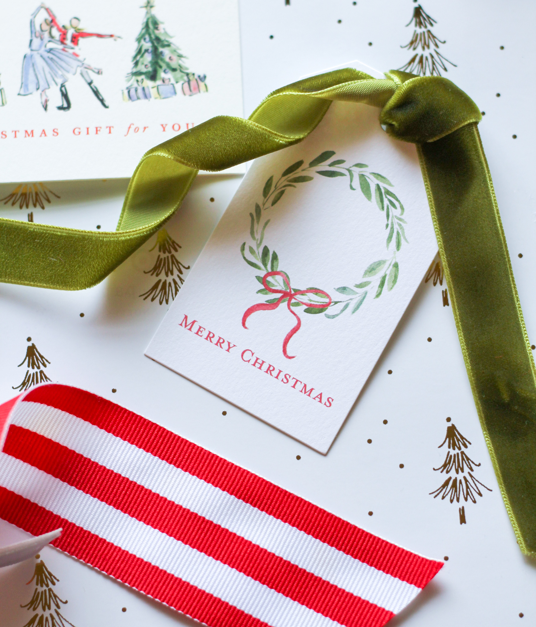 Prep In Your Step: That's A Wrap - Cute Holiday Wrapping Paper