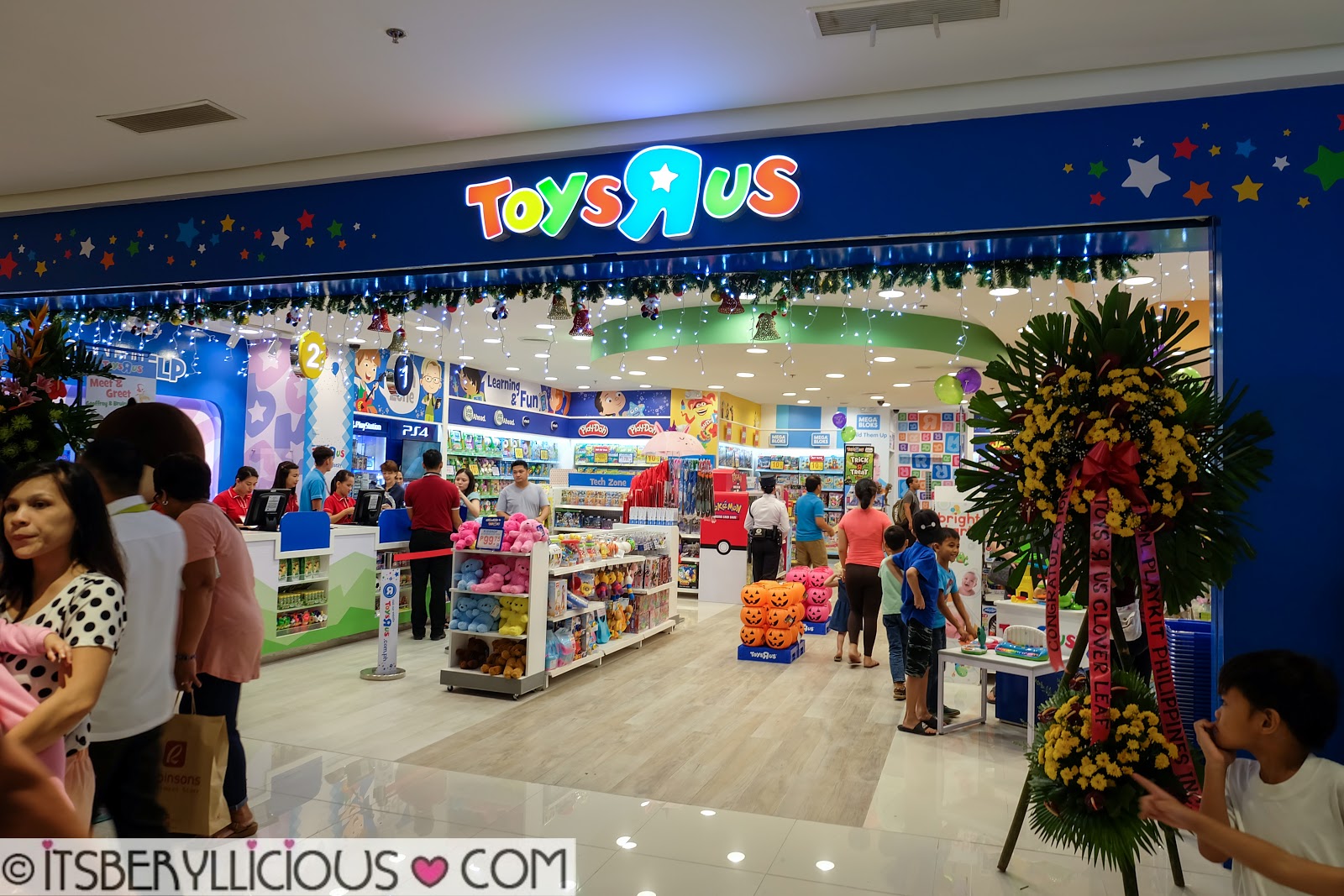 toys r us vertis north