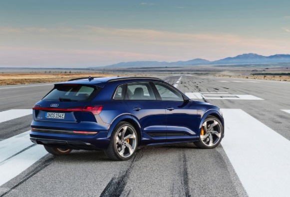 Audi etron s hatchback