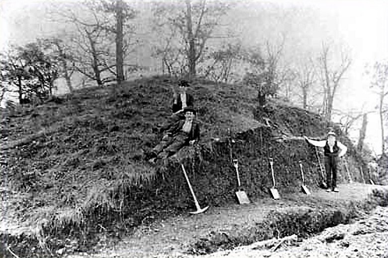 Native Peoples in North America 19C Native Mounds in Michigan