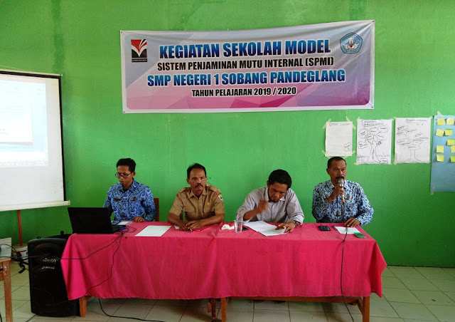 adalah sekolah yang ditetapkan dan dibina oleh Lembaga Penjaminan Mutu Pendidikan SEKOLAH MODEL SPMI DAN SEKOLAH IMBAS