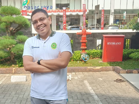 Olahraga ringan untuk hidup sehat. 