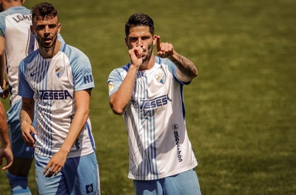 El Málaga suma tres puntos vitales en casa contra el Albacete (2-0)
