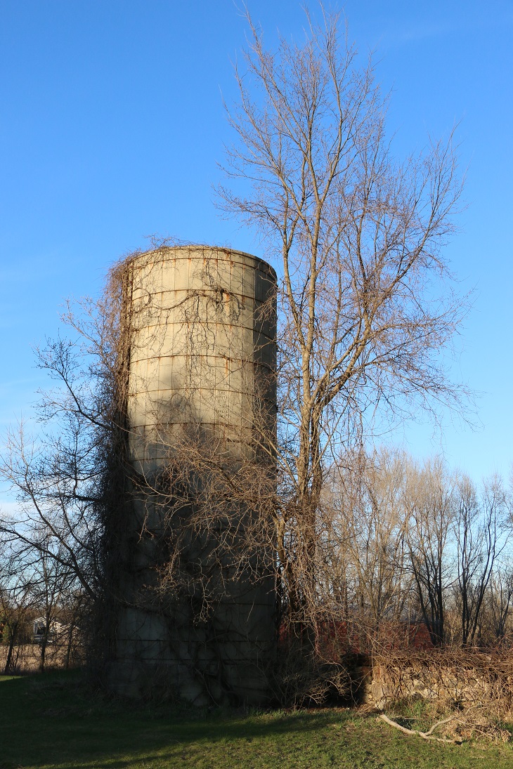 Michigan Exposures An Old Grain Silo