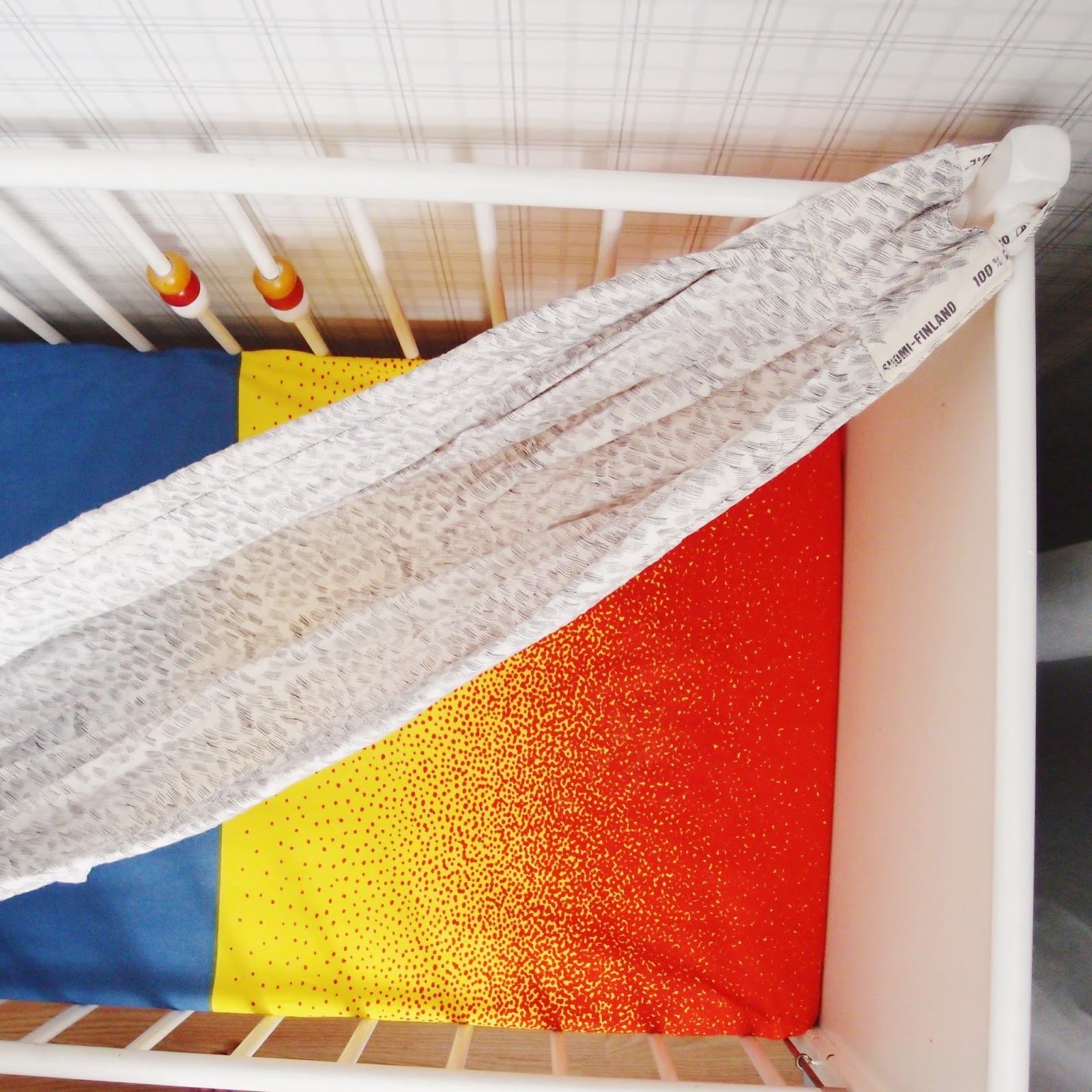 Keskeneräinen DIY Riippumatto vauvalle