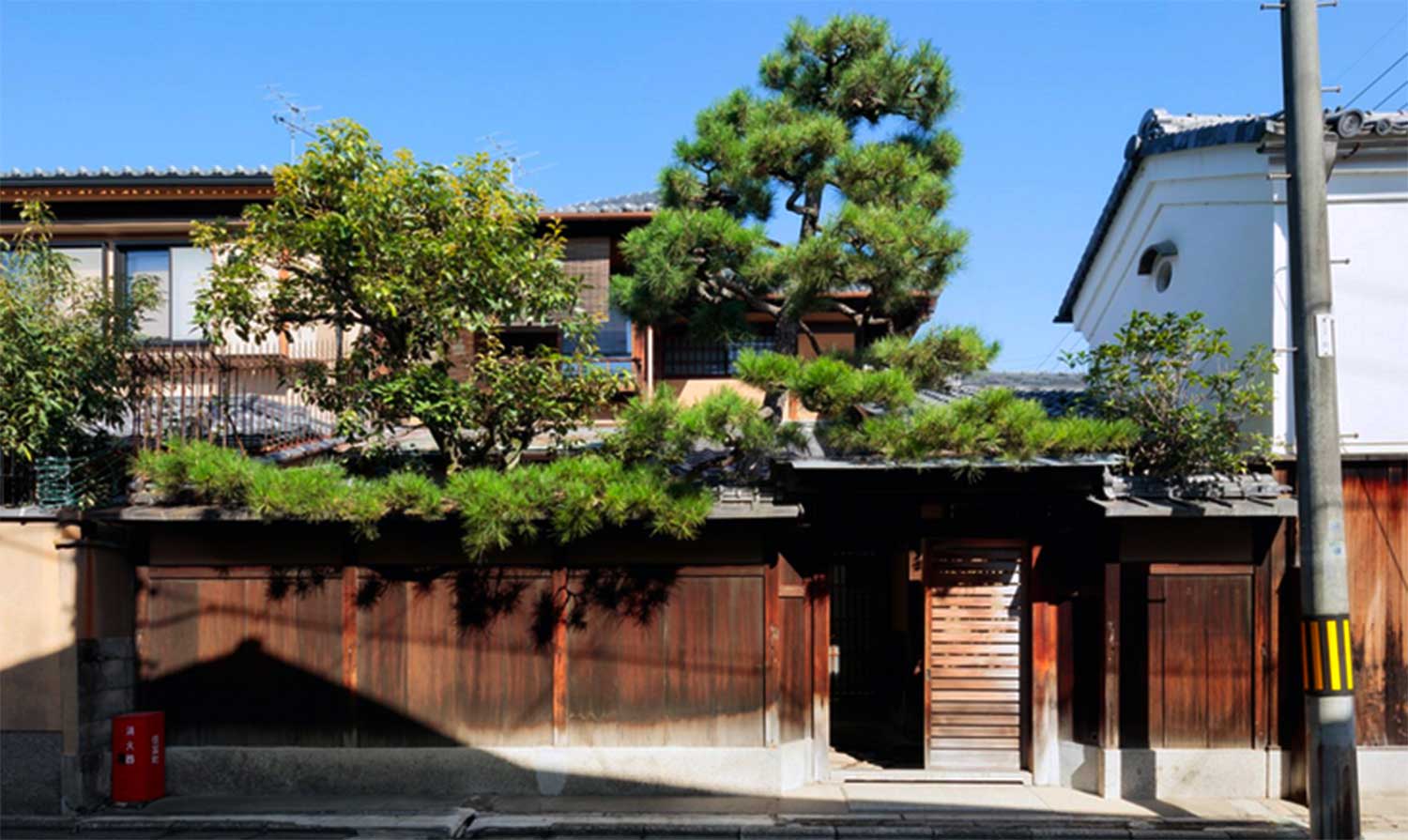 Combination of Modern and Traditional House In Japanese Style - My