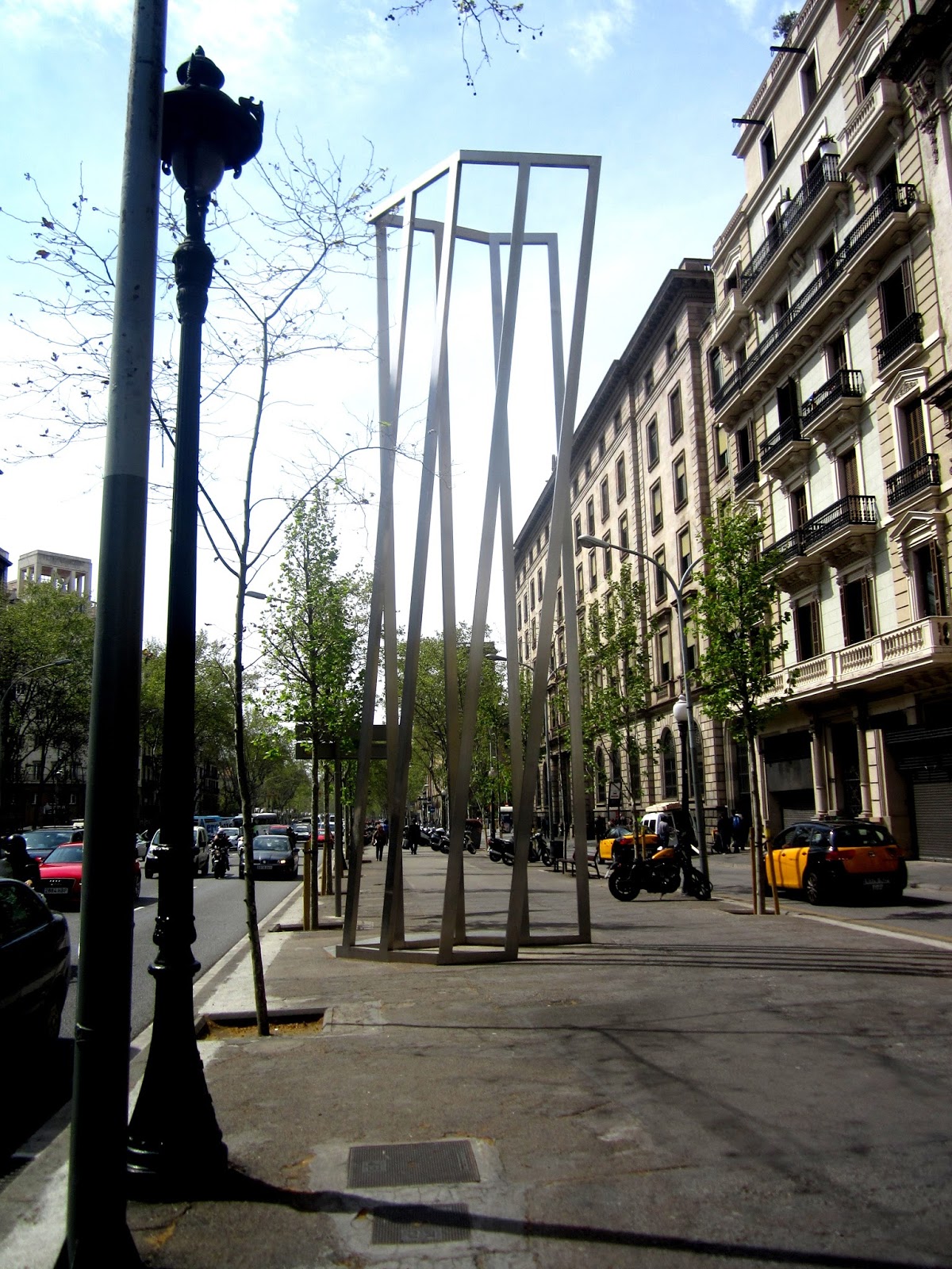 Redescubriendo Barcelona y más allá 31/03/2016 Encaix A las víctimas