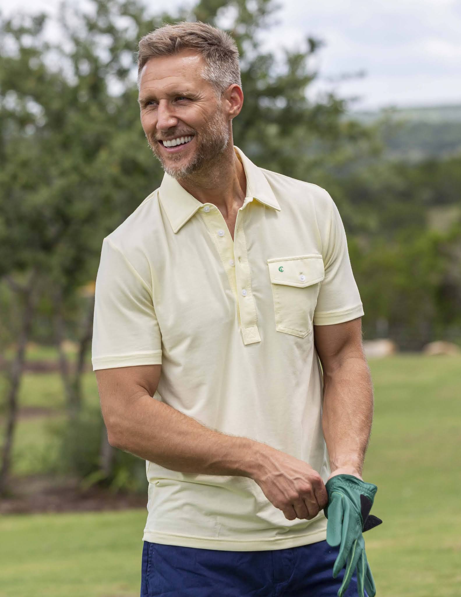 Criquet Shirts adopta una sólida gama de azules para su colección