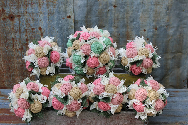 rustic bride and bridesmaid bouqouts