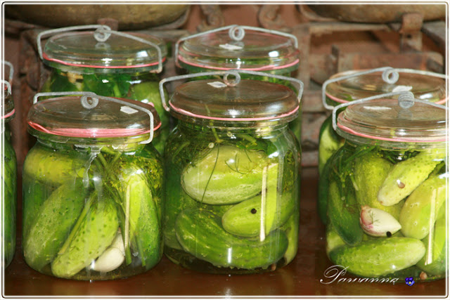 ogórki w carry, ogórki na ostro-słodko, pomidorki koktajlowe, Cucumbers With Curry, pantry