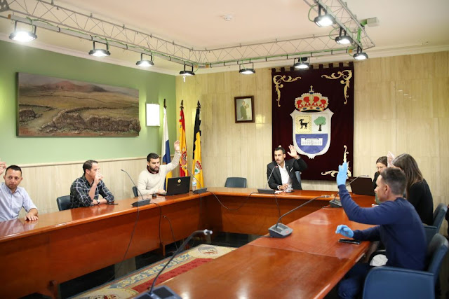 Fuerteventura.- El pleno de La Oliva aprueba aplazar el cobro de impuestos hasta el último tramo del 2020