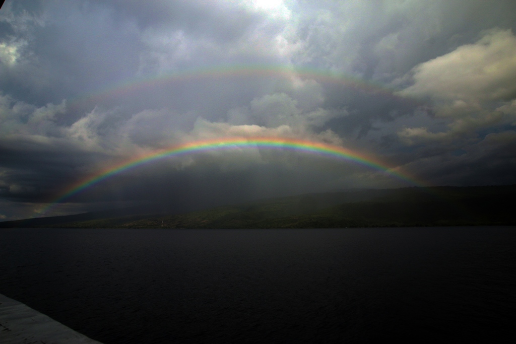       Pelangi Pulau Tambora      