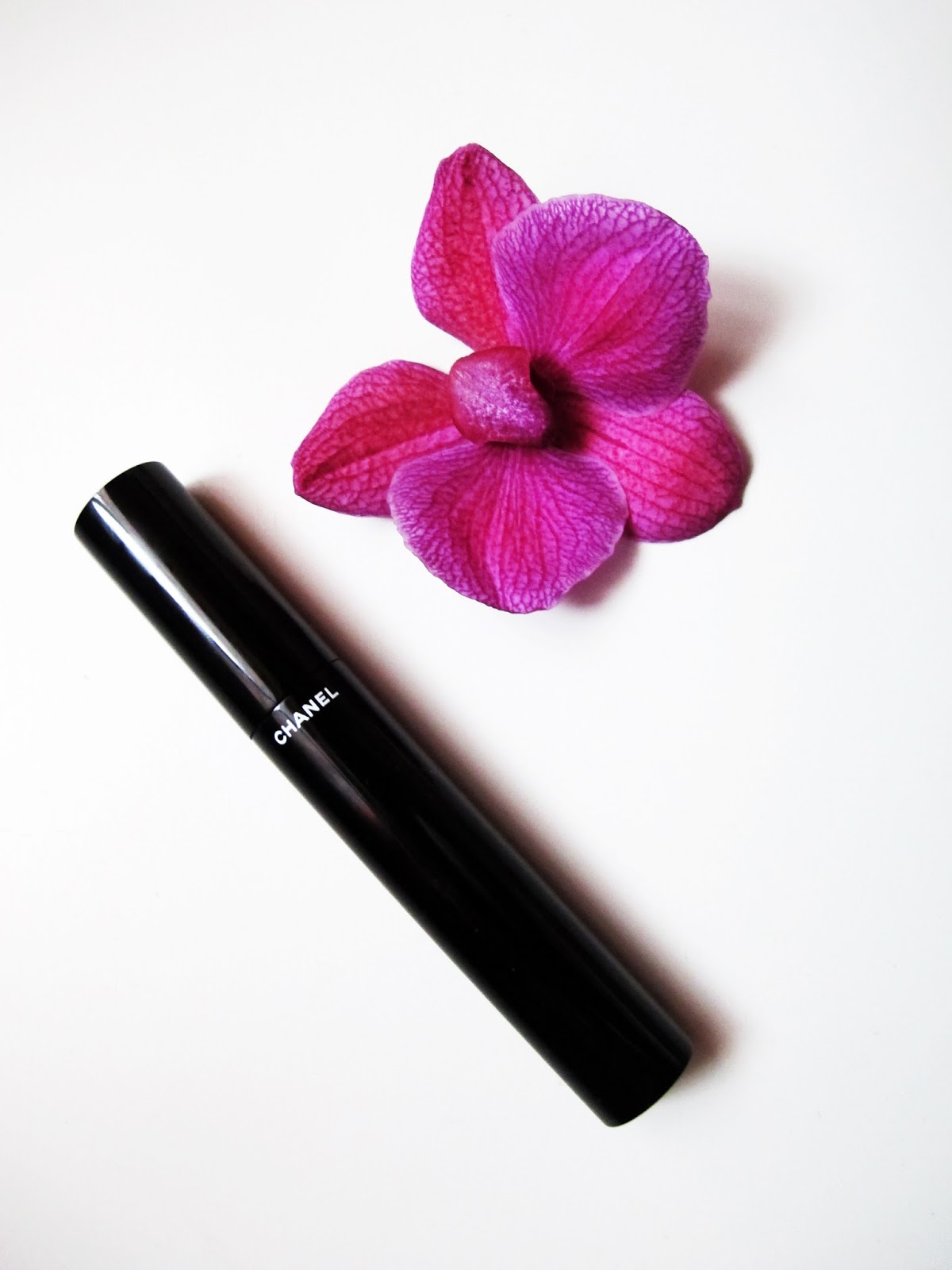LE VOLUME DE CHANEL mascara review Modesmusli