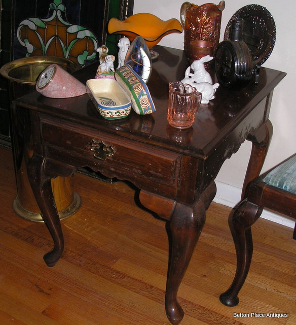 BETTON PLACE ANTIQUES/ESTATE SALE SERVICES ON SITE ESTATE SALE