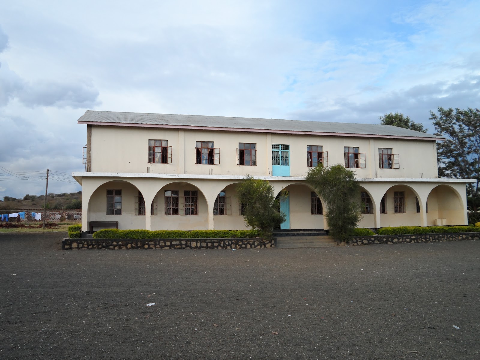 ARUSHA MODERN SCHOOLS LTD