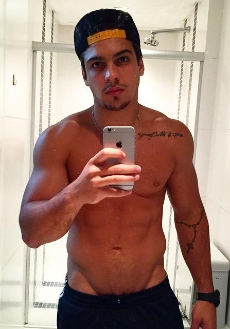 dope-boyz-pictures-bare-chest-bad-boy-cap-sexy-chico-latino-selfie
